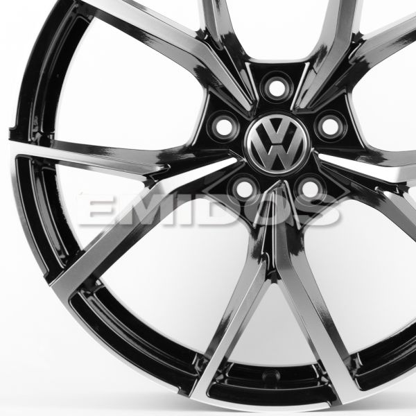 ЛИТЫЕ ДИСКИ 82000 VOLKSWAGEN 1160X-FG579 18 J8 ET40 5X112 66.5 ЧЁРНЫЙ + ПОЛИРОВАННЫЕ СПИЦЫ